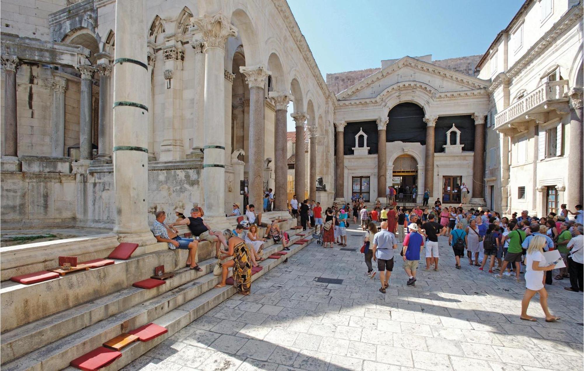 Lovely Apartment In Split With Wifi Εξωτερικό φωτογραφία